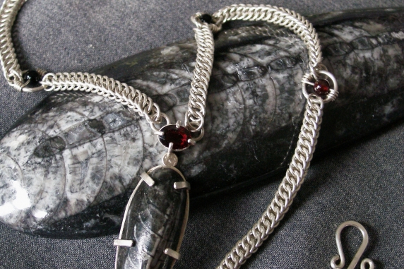 Sterling silver, Garnet, Black Onyx, and Orthoceras Half Persian 4in1 necklace