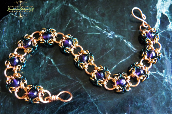 Copper and enameled copper Romanov chainmaille bracelet with Amethyst