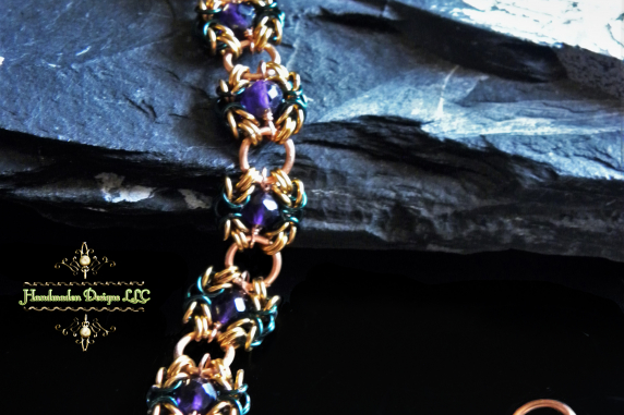 Copper and enameled copper Romanov chainmaille bracelet with Amethyst