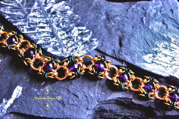 Copper and enameled copper Romanov chainmaille bracelet with Amethyst